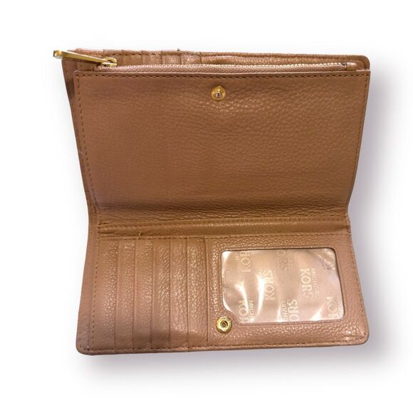 Michael Kors Ludlow Beige Leather Glam Minimalist Wallet Gold Hardware - Picture 5 of 5